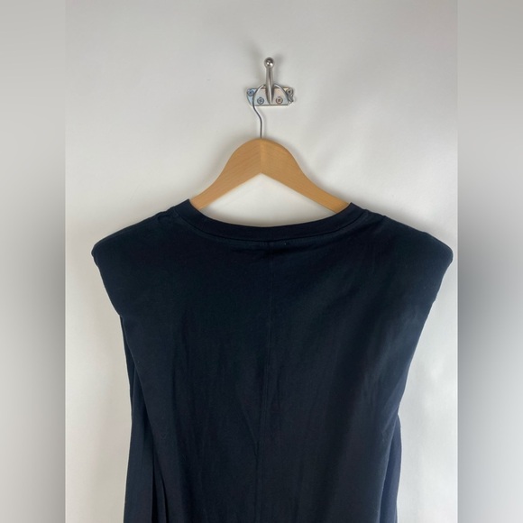 Babaton Aritzia Black Shoulder Pad Tee Shirt Dress Size Medium - Picture 5 of 11
